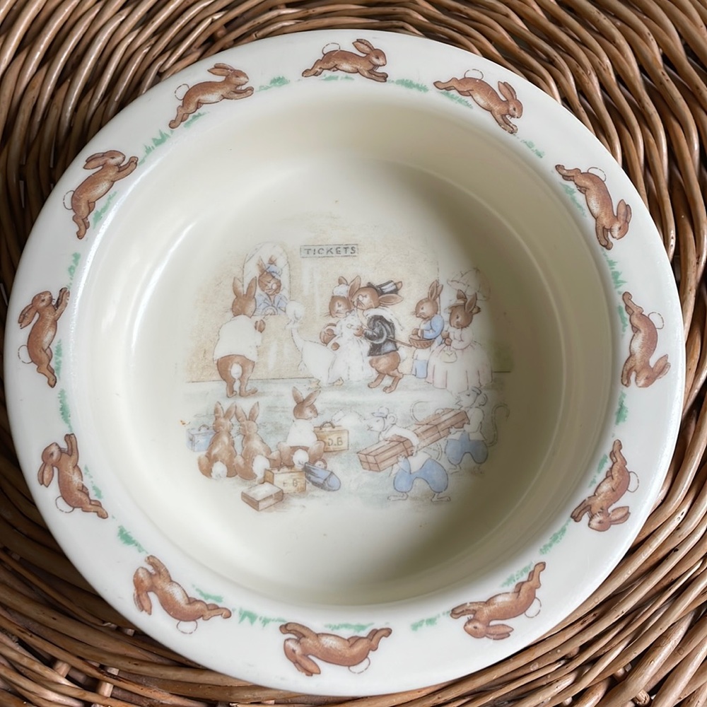 Bunnykins England small bowl